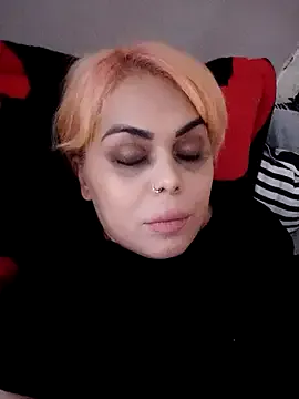 Laceyvipx – webcam model profile photo Image 3