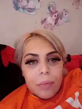 Laceyvipx – webcam model profile photo Image 6