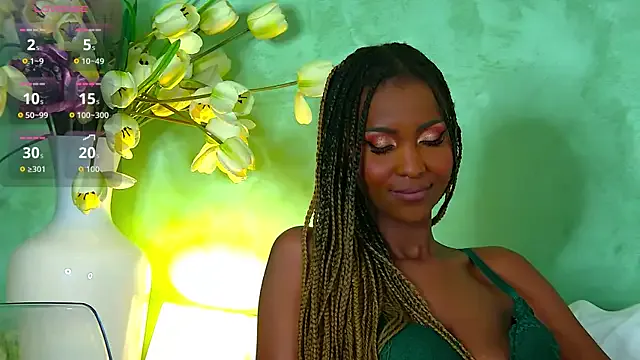 Nonchan_ – webcam model profile photo Image 13