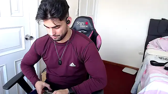 yuu-to-desu – webcam model profile photo Image 6