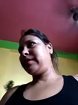 maataaan – webcam model profile photo Image 2