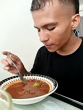 LadyPeanut – webcam model profile photo Image 2