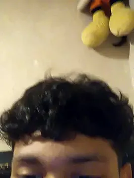 roouse – webcam model profile photo Image 9