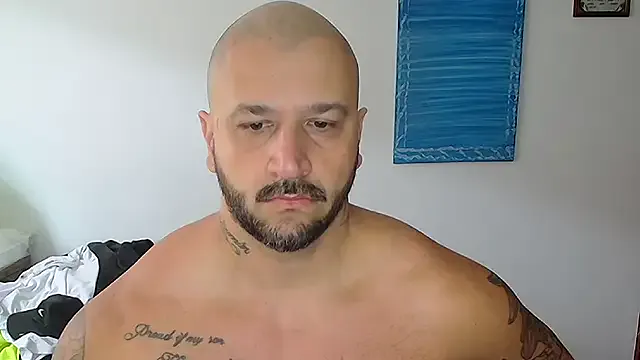 roouse – webcam model profile photo Image 11