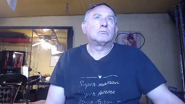 EvieEvans – webcam model profile photo Image 3