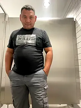 Awesomelusty – webcam model profile photo Image 6