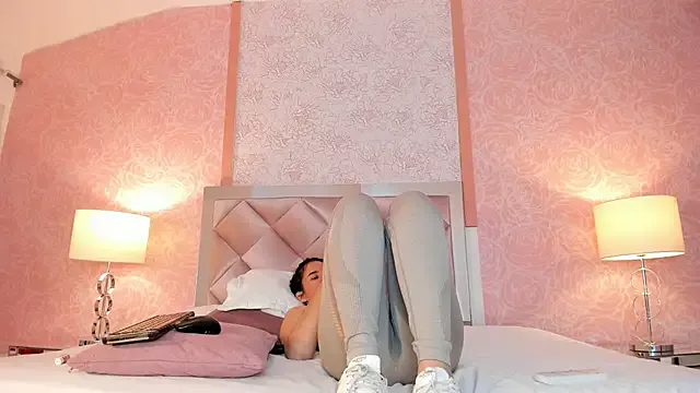 ManaMi-maru – webcam model profile photo Image 8