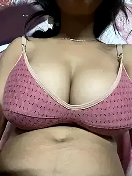  – webcam model profile photo Image 14