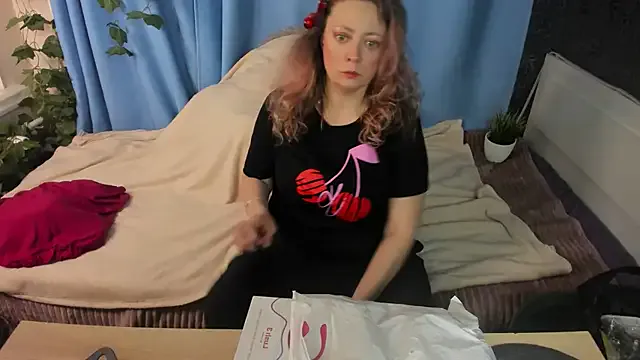  – webcam model profile photo Image 2