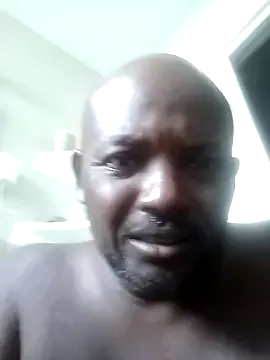 maataaan – webcam model profile photo Image 14