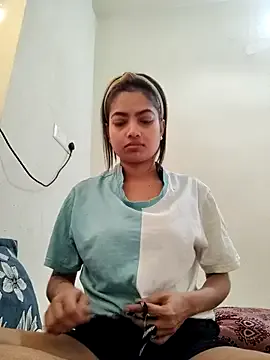 Nonchan_ – webcam model profile photo Image 2