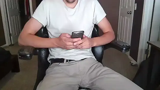 FragrantWind5 – webcam model profile photo Image 3