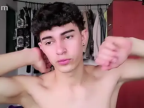john_vichenso – webcam model profile photo