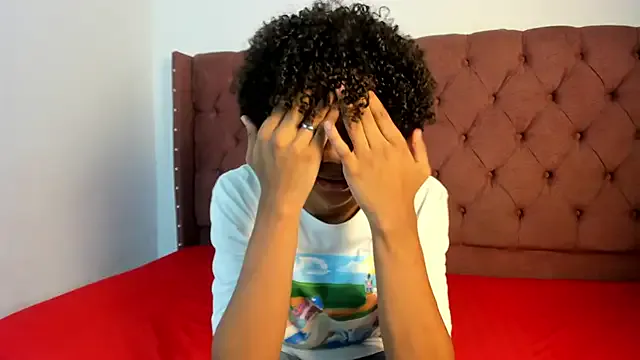 Poppy_frankie – webcam model profile photo Image 11