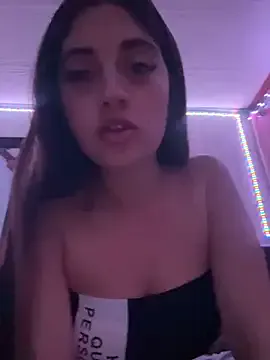 Juanita-Diaz – webcam model profile photo Image 2