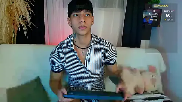 Realybigdill – webcam model profile photo Image 14