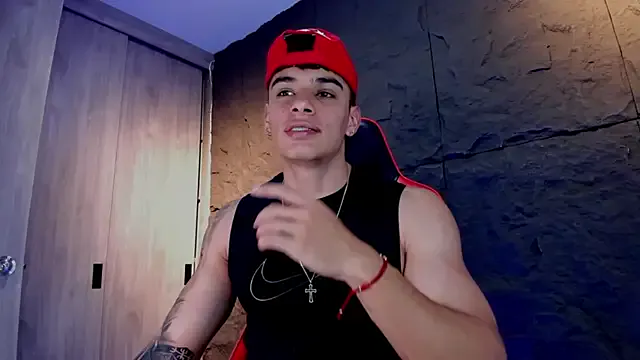 kai101010 – webcam model profile photo Image 16