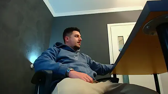 JoshKnights Image 4