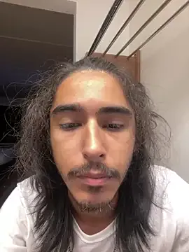 Yui-Ch – webcam model profile photo Image 5