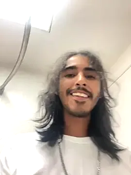 Yui-Ch – webcam model profile photo Image 7