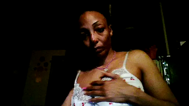 Megu_Melon – webcam model profile photo Image 18