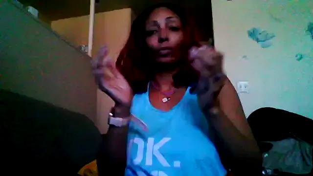 Megu_Melon – webcam model profile photo Image 7