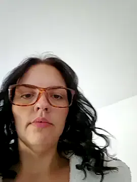  – webcam model profile photo Image 2