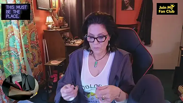 Nonchan_ – webcam model profile photo Image 2