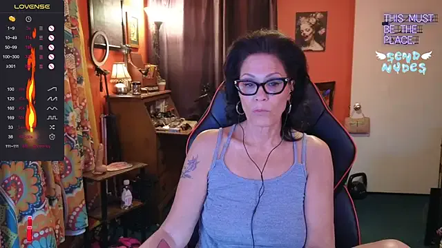 Nonchan_ – webcam model profile photo Image 8