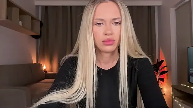 roouse – webcam model profile photo Image 19