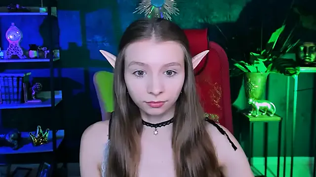 roouse – webcam model profile photo Image 8