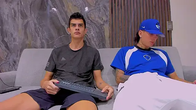 AllaTousNew on FreeCamNet Image 4