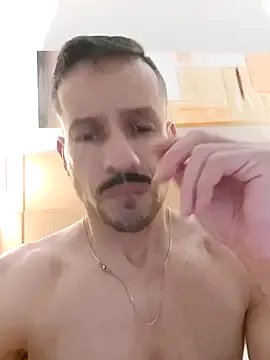 Aryrosee – webcam model profile photo Image 8