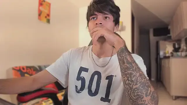 kai101010 – webcam model profile photo Image 16