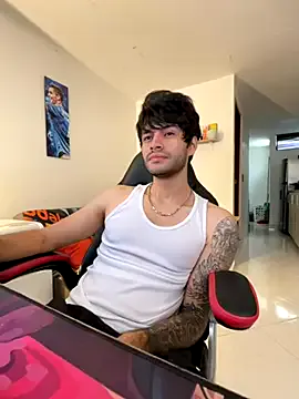 kai101010 – webcam model profile photo Image 3