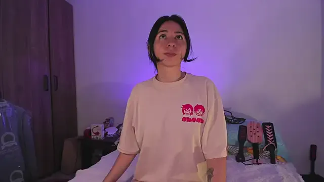 Nonchan_ – webcam model profile photo Image 10