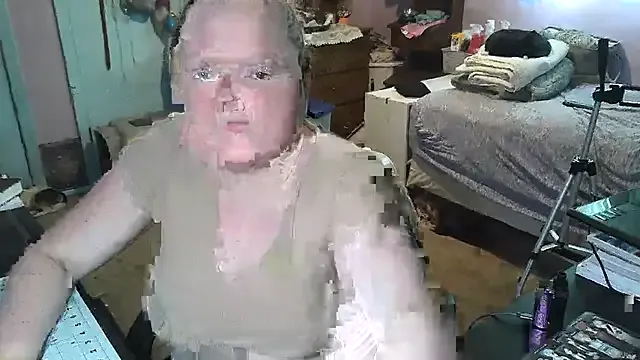 roouse – webcam model profile photo Image 10