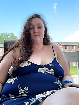 roouse – webcam model profile photo Image 2