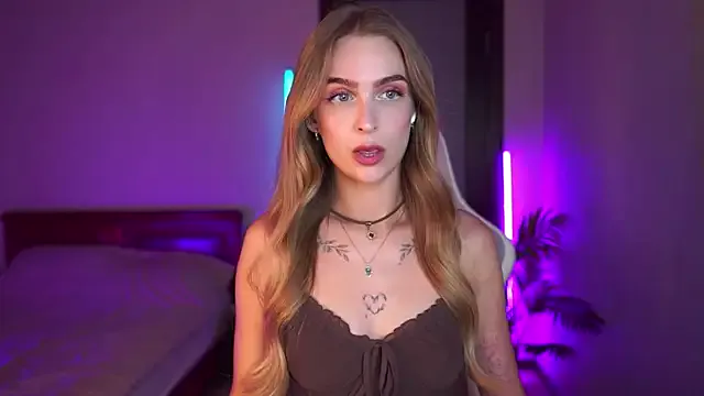 Mia--meow – webcam model profile photo Image 14