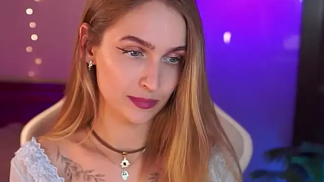 Mia--meow – webcam model profile photo Image 9