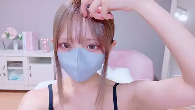 roouse – webcam model profile photo Image 7