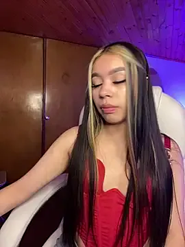 Nonchan_ – webcam model profile photo Image 5