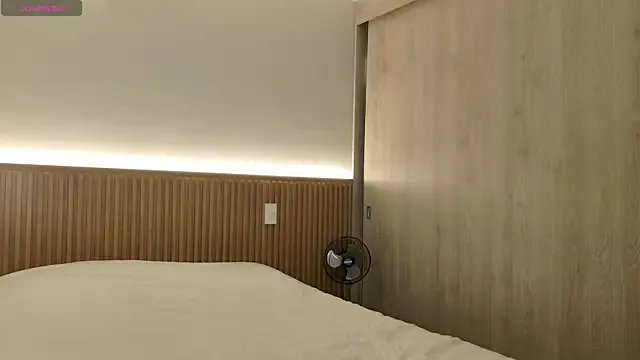 Ttixmila – webcam model profile photo Image 13