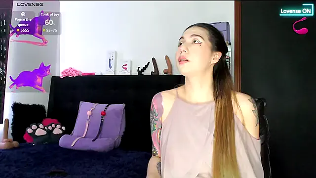 Lia__Love – webcam model profile photo Image 6