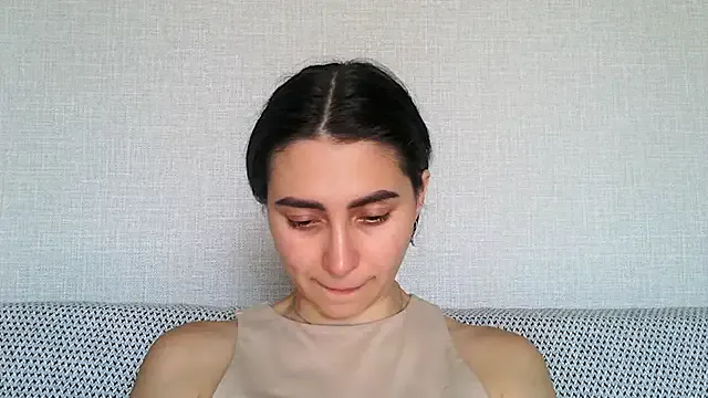 Megu_Melon – webcam model profile photo Image 10