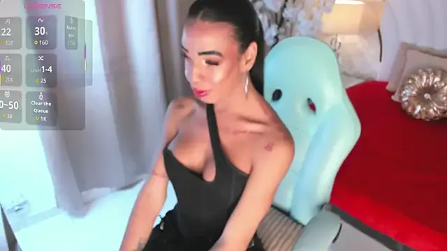 roouse – webcam model profile photo Image 19