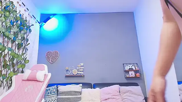 MaiseKnox – webcam model profile photo Image 11