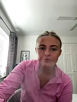  – webcam model profile photo Image 15