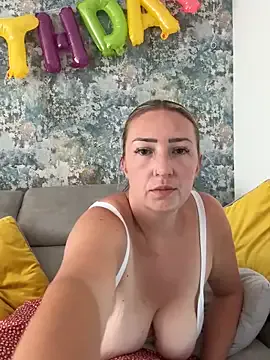 Garima_G – webcam model profile photo Image 7