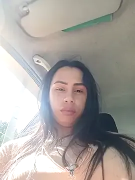 roouse – webcam model profile photo Image 15